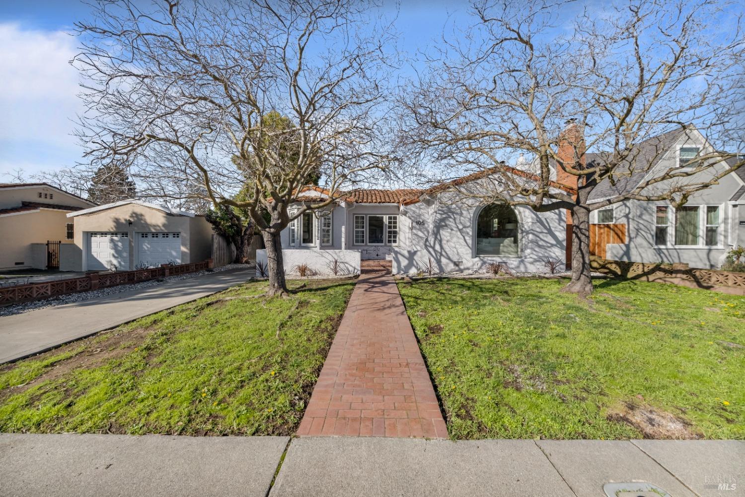 105 Ventura St