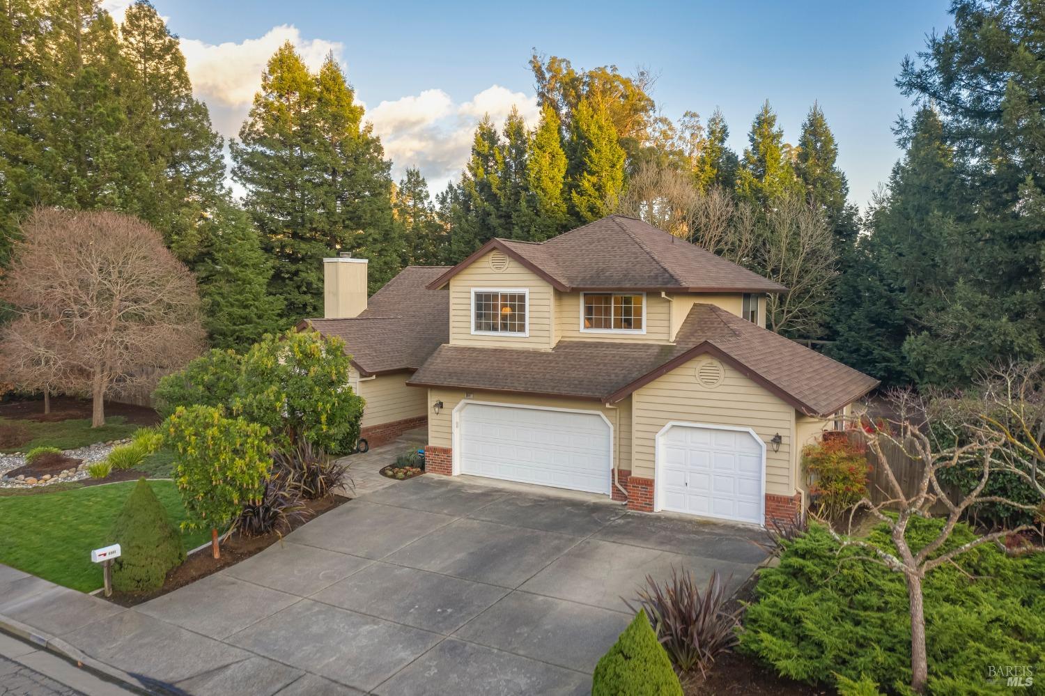 8841 Lund Hill Ln