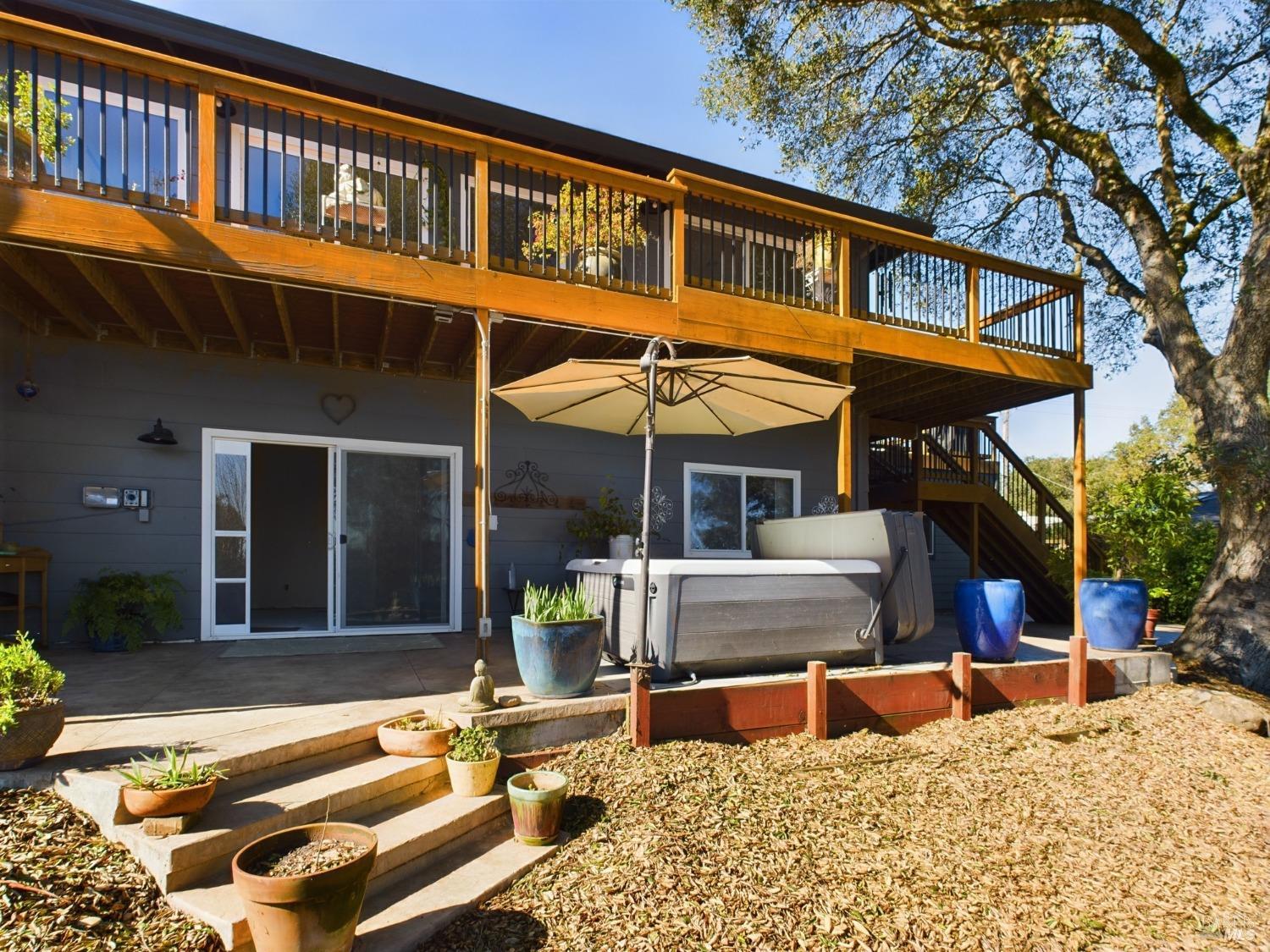 708 Paula Ln