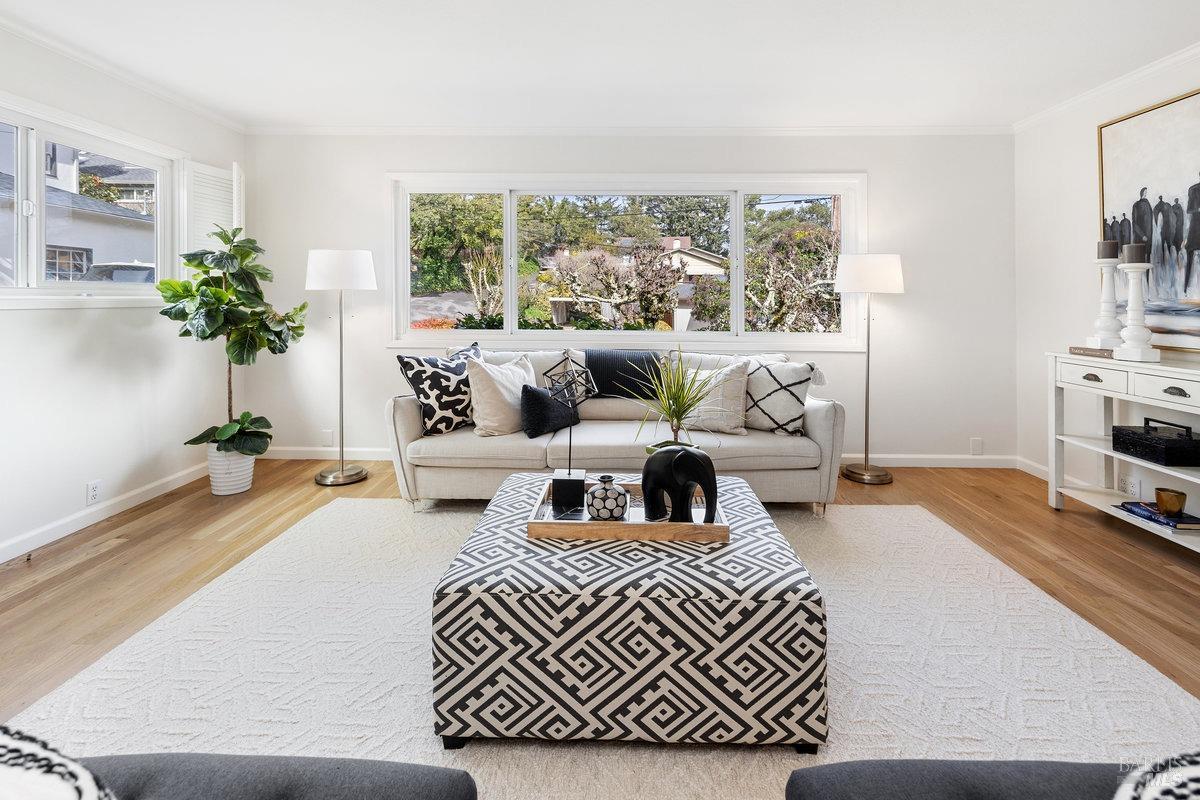105 Terrace Ave