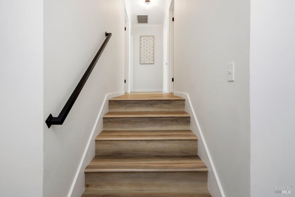 105 Terrace Ave