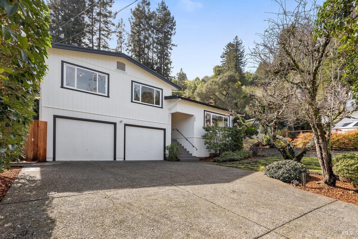 105 Terrace Ave
