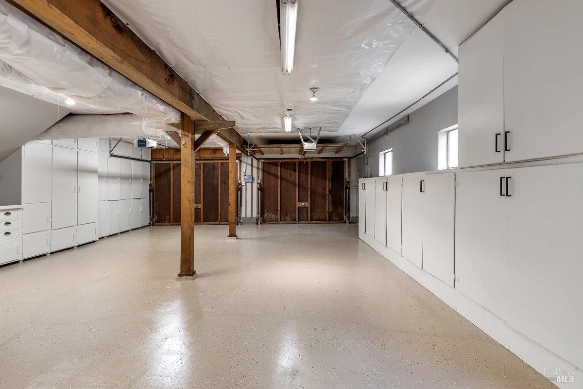 105 Terrace Ave