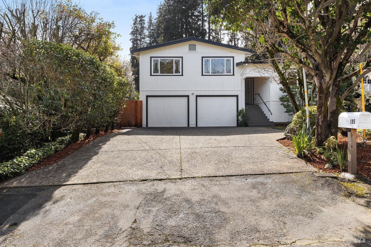 105 Terrace Ave