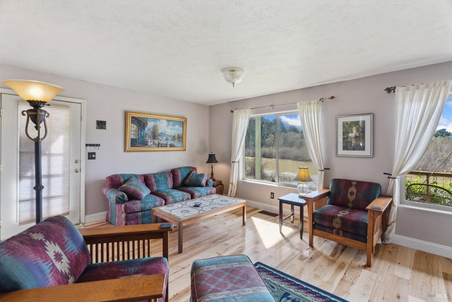 22939 Conifer Dr