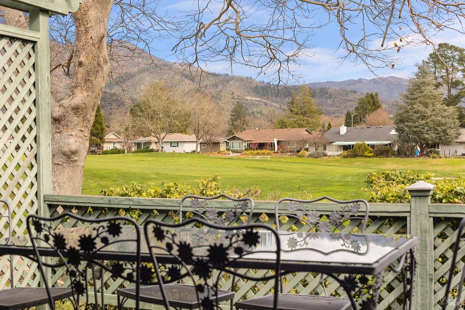 359 Twin Lakes Dr