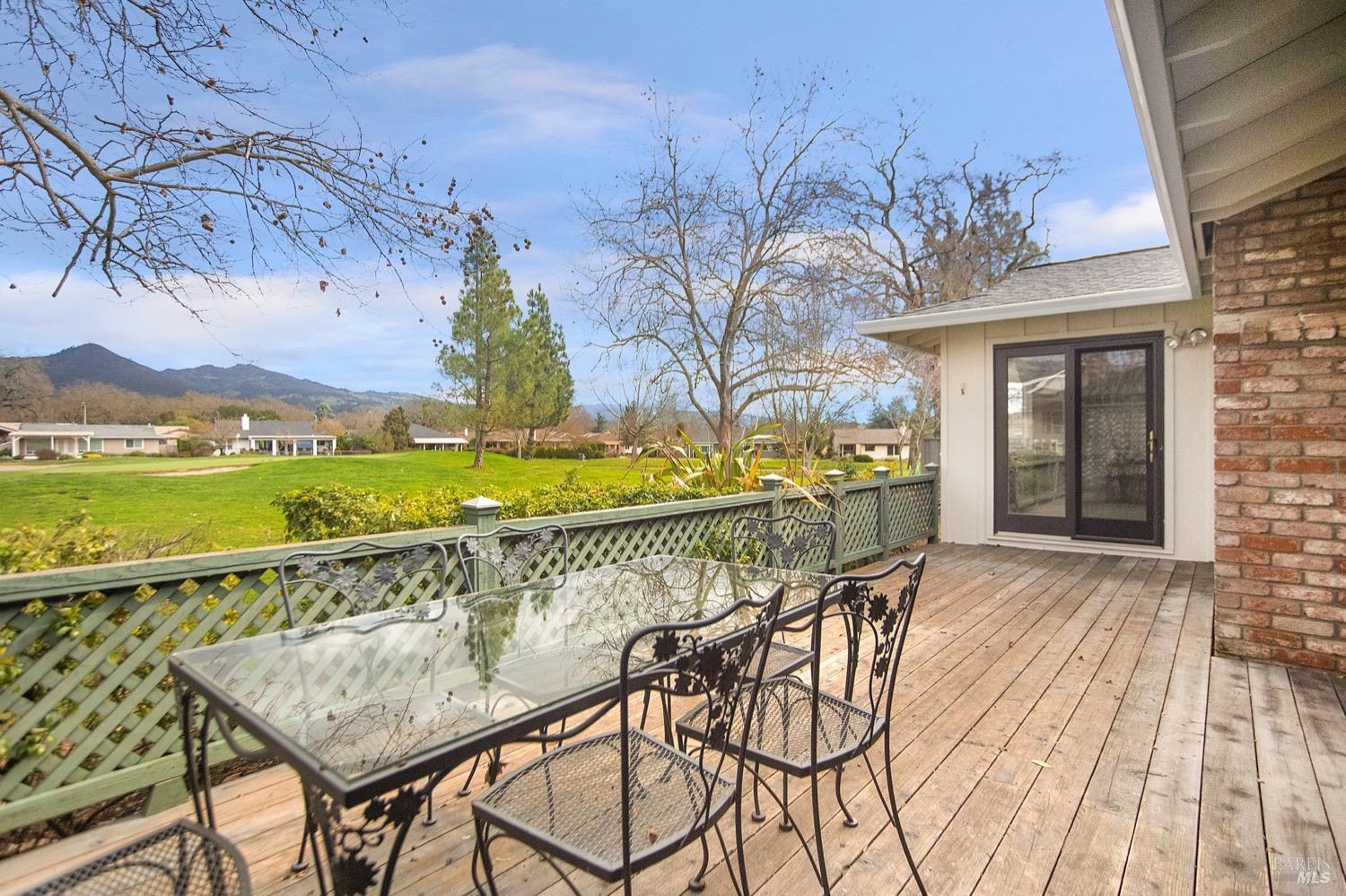 359 Twin Lakes Dr