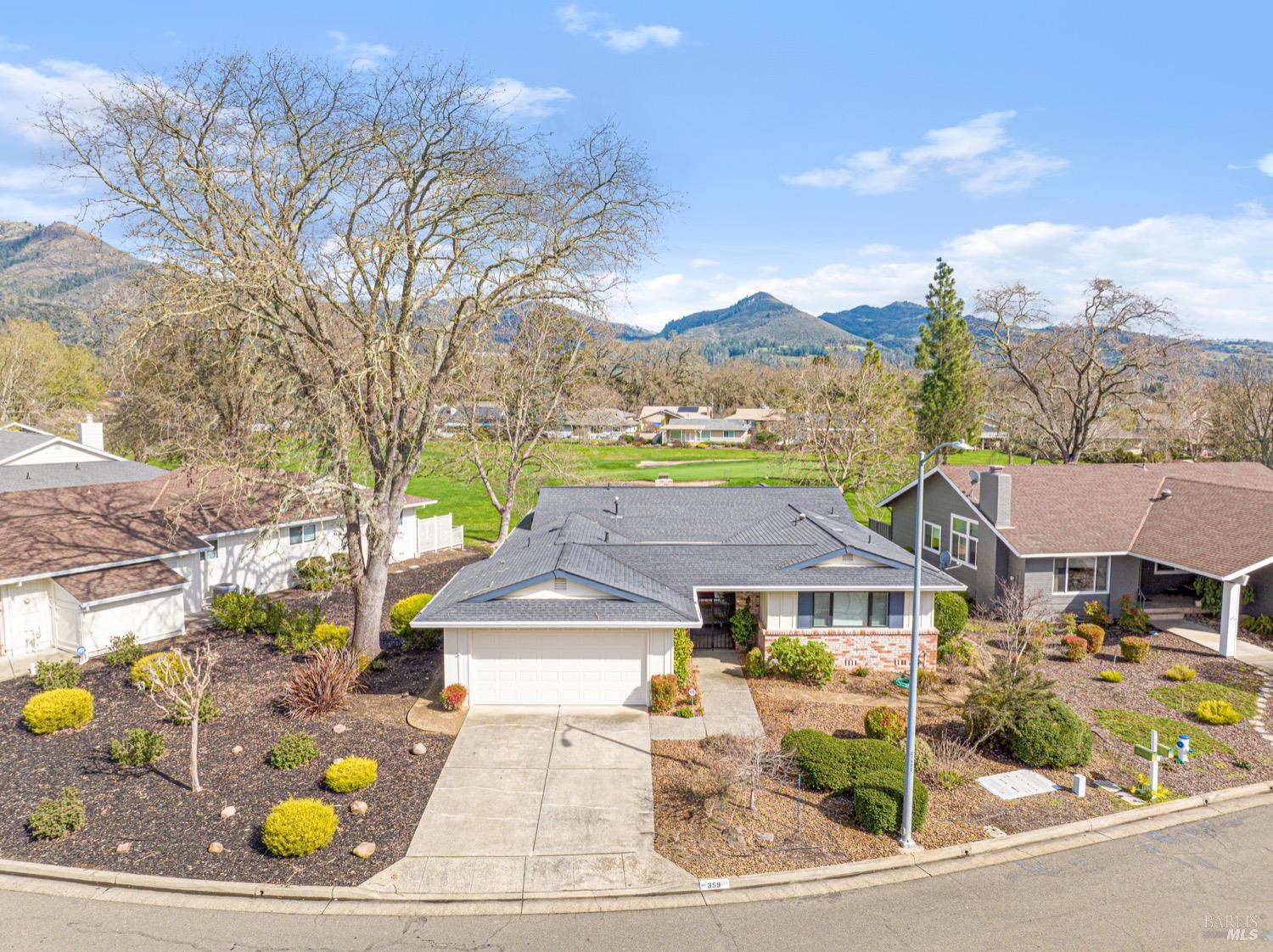 359 Twin Lakes Dr