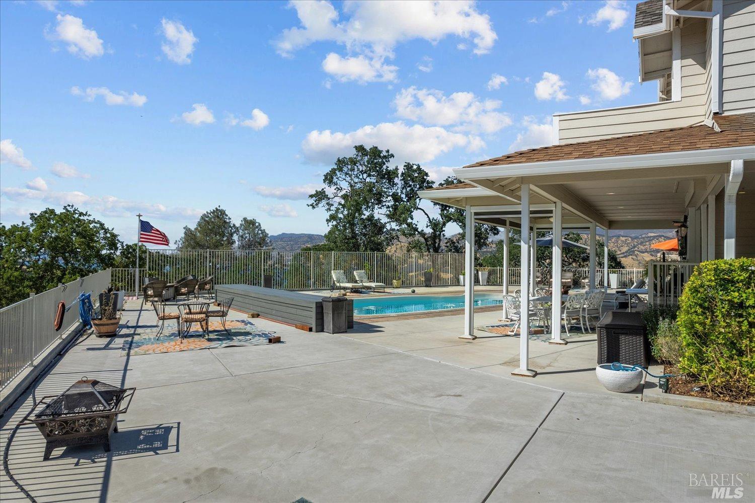 1071 Steele Canyon Rd