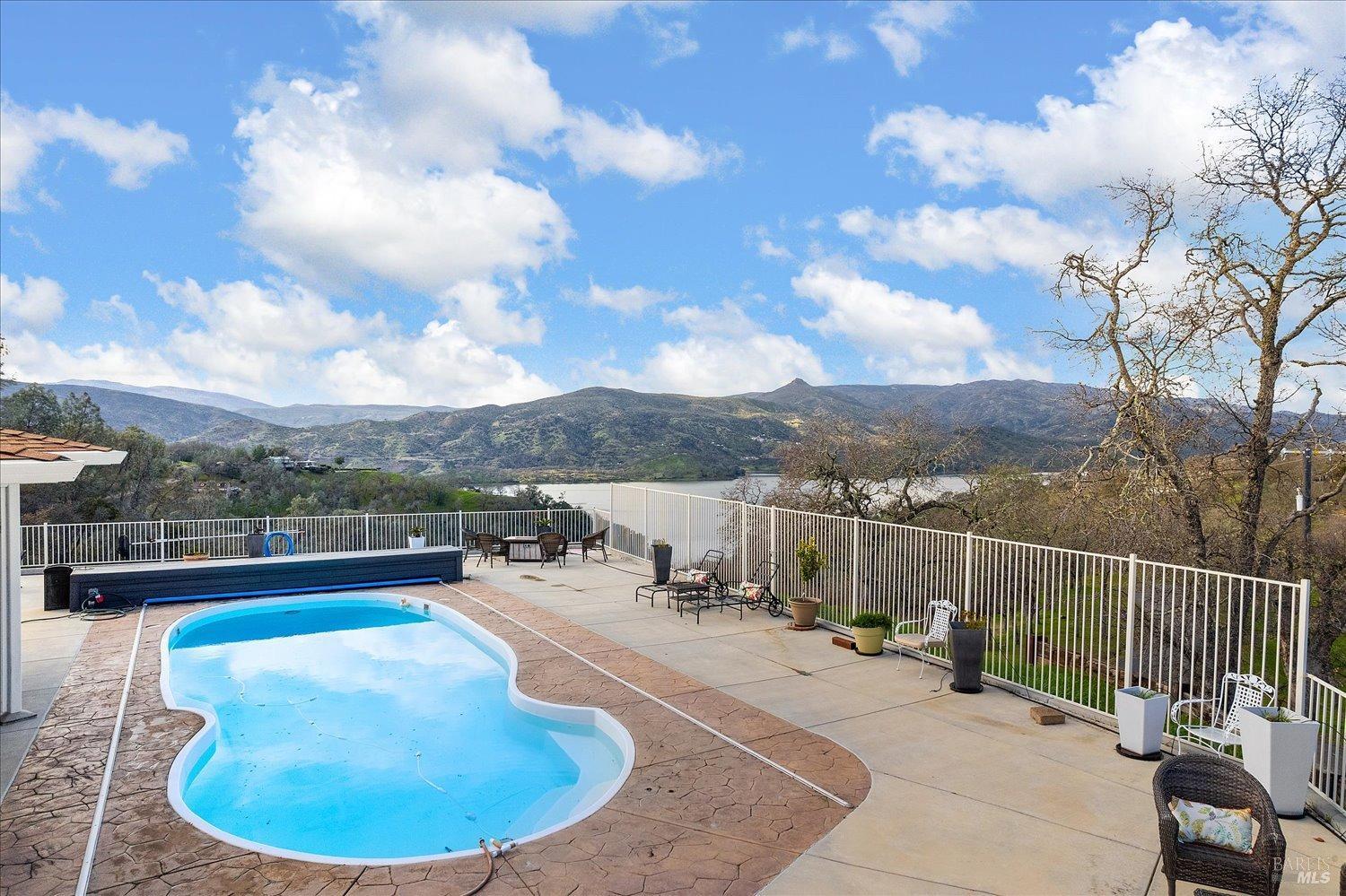 1071 Steele Canyon Rd