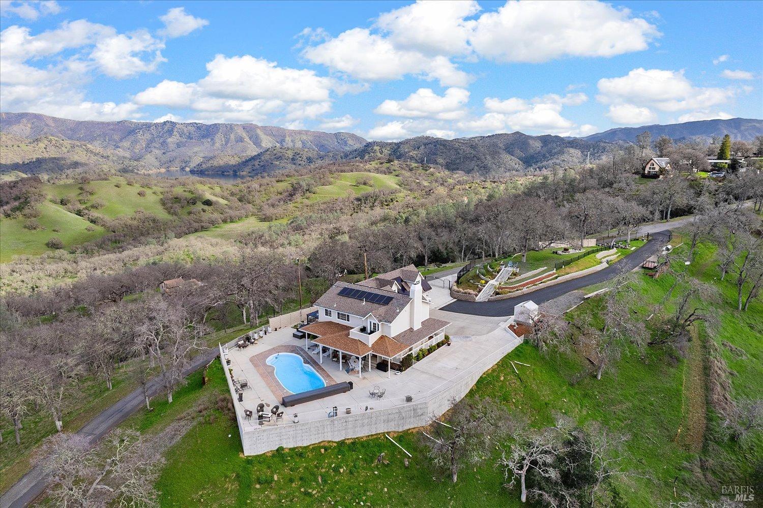 1071 Steele Canyon Rd