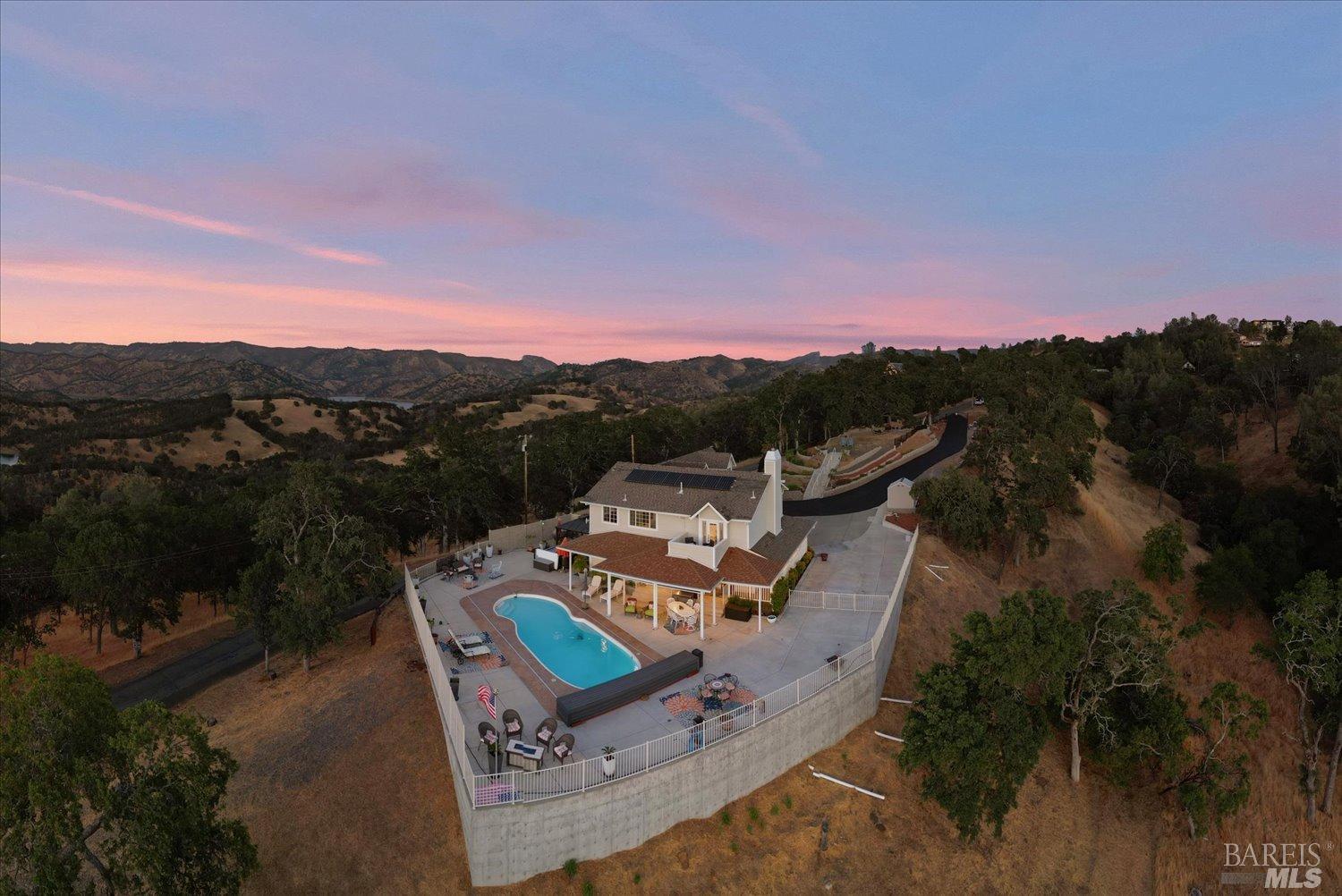 1071 Steele Canyon Rd
