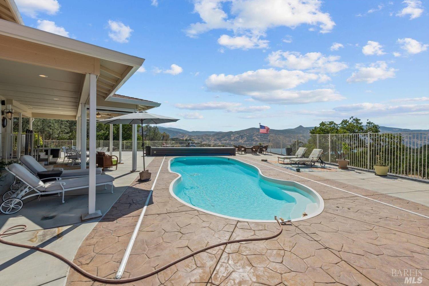 1071 Steele Canyon Rd