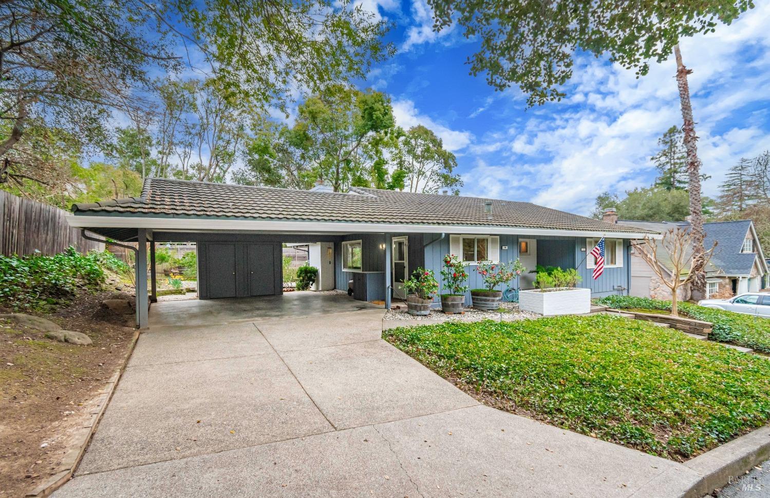 145 Stonecrest Dr