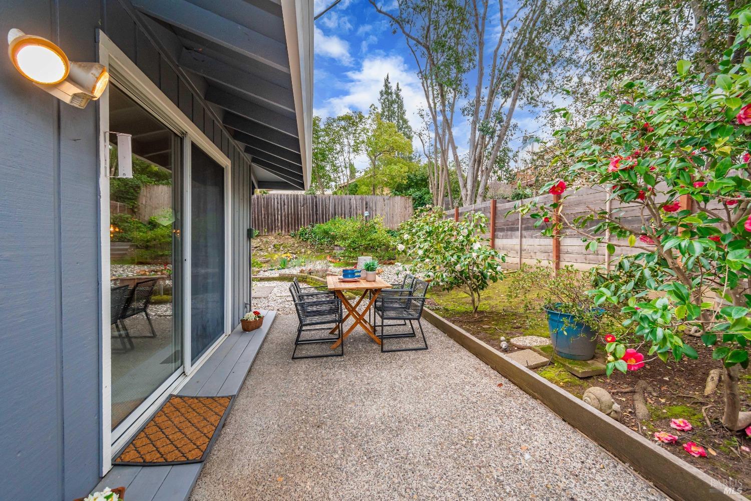 145 Stonecrest Dr