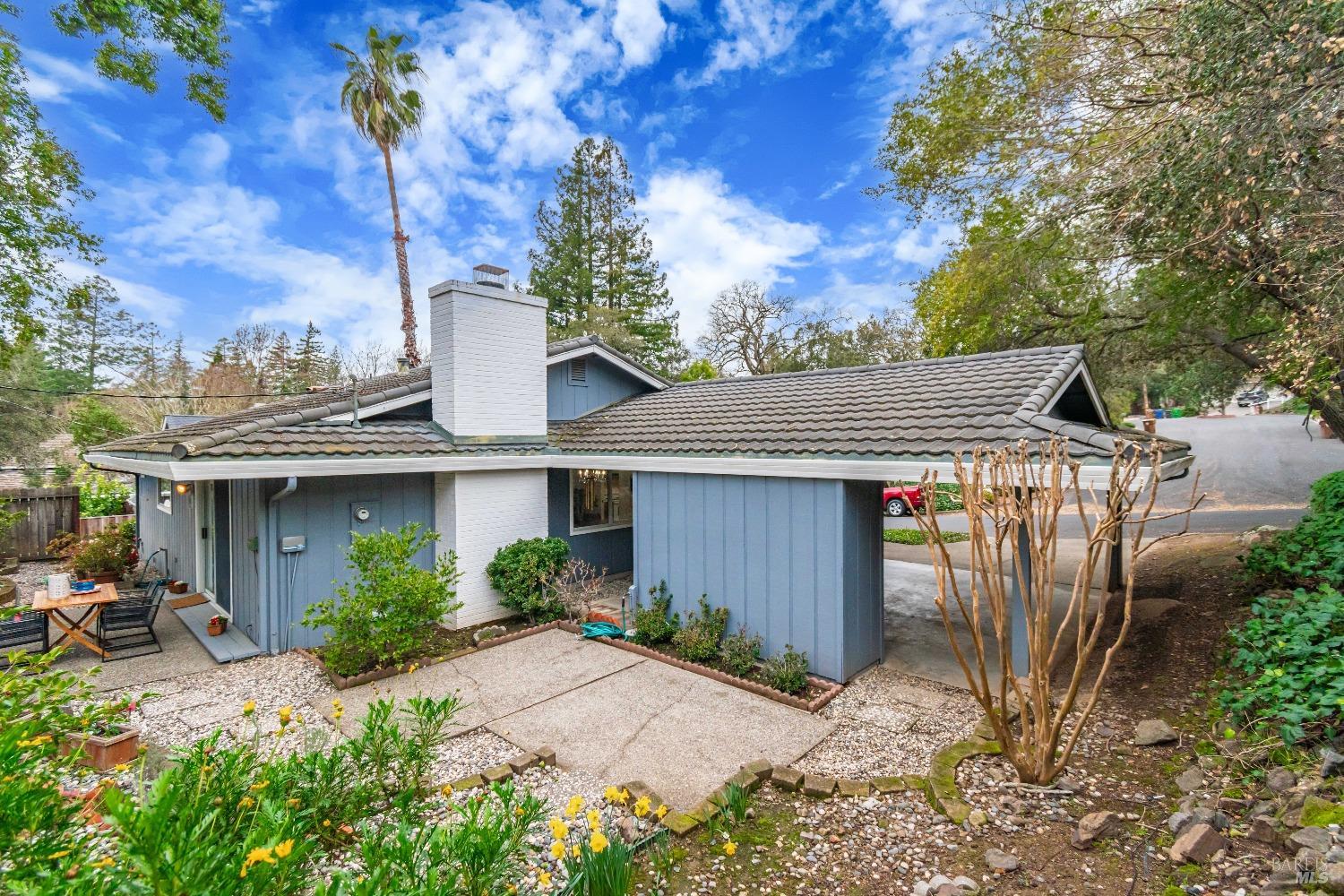 145 Stonecrest Dr