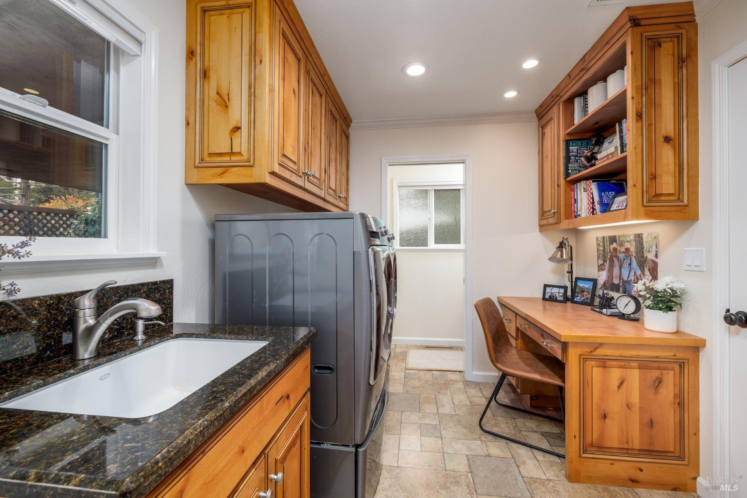 2413 Hidden Valley Dr