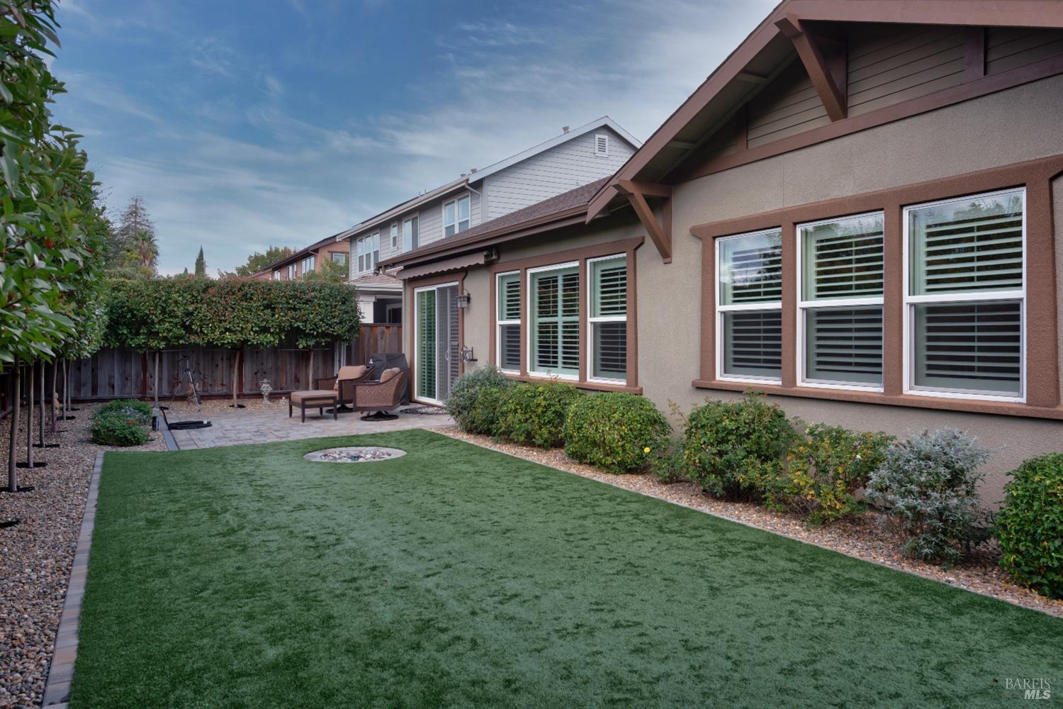 1125 La Pintura Ln