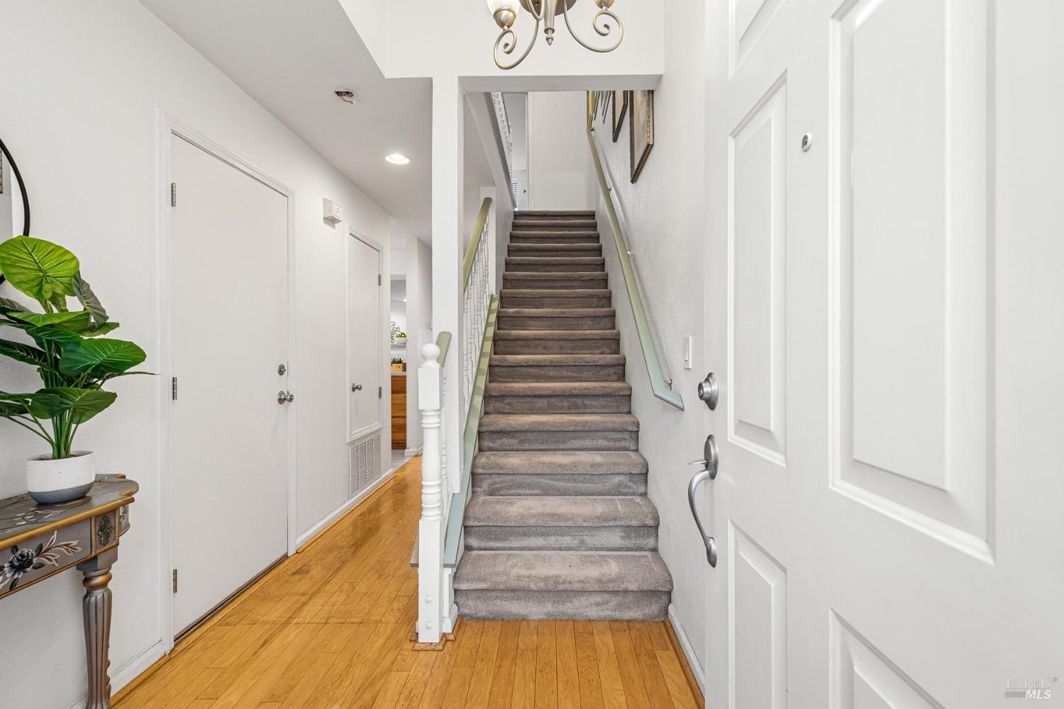605 Laurel Grove Cir