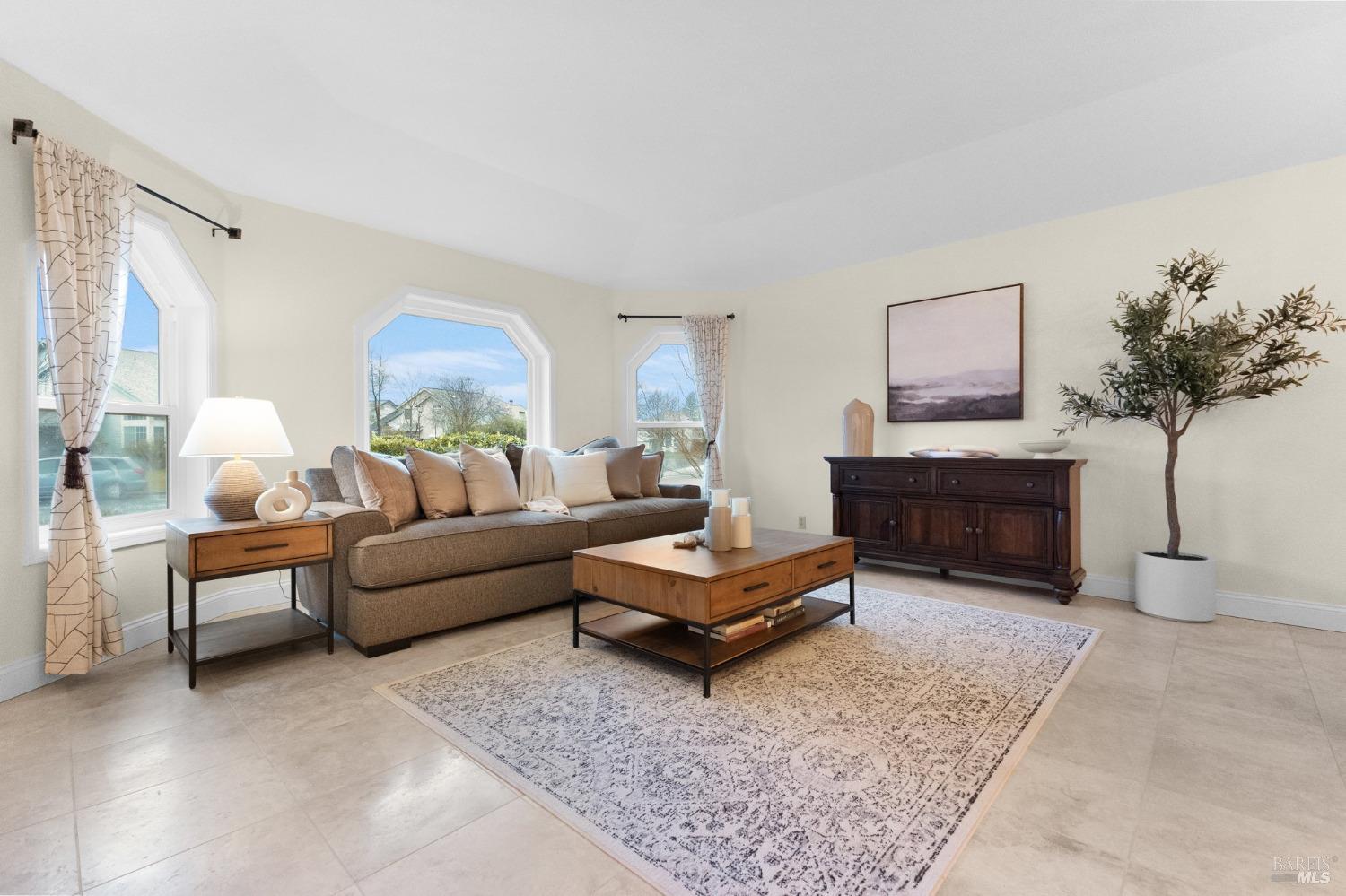 221 Maili Ct