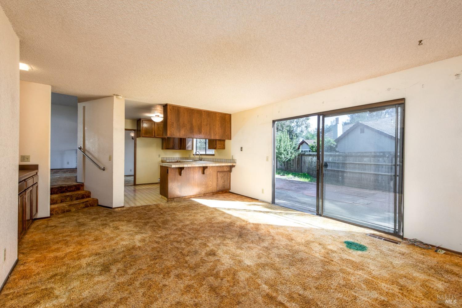 734 Placer Ct