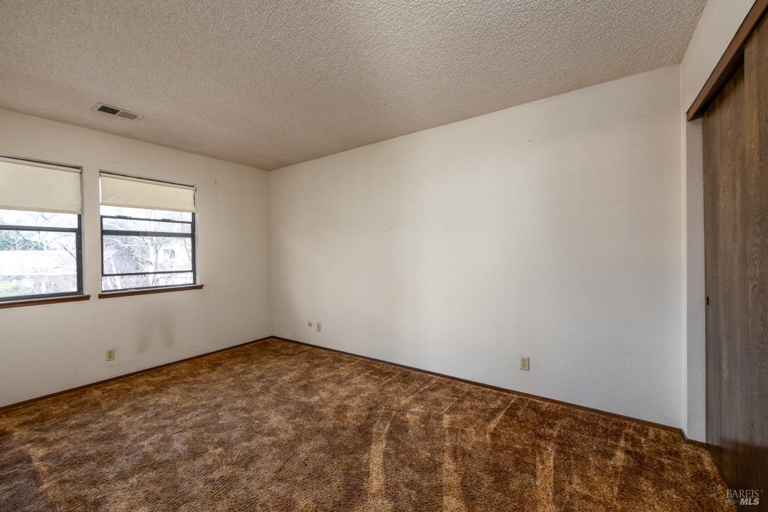 734 Placer Ct