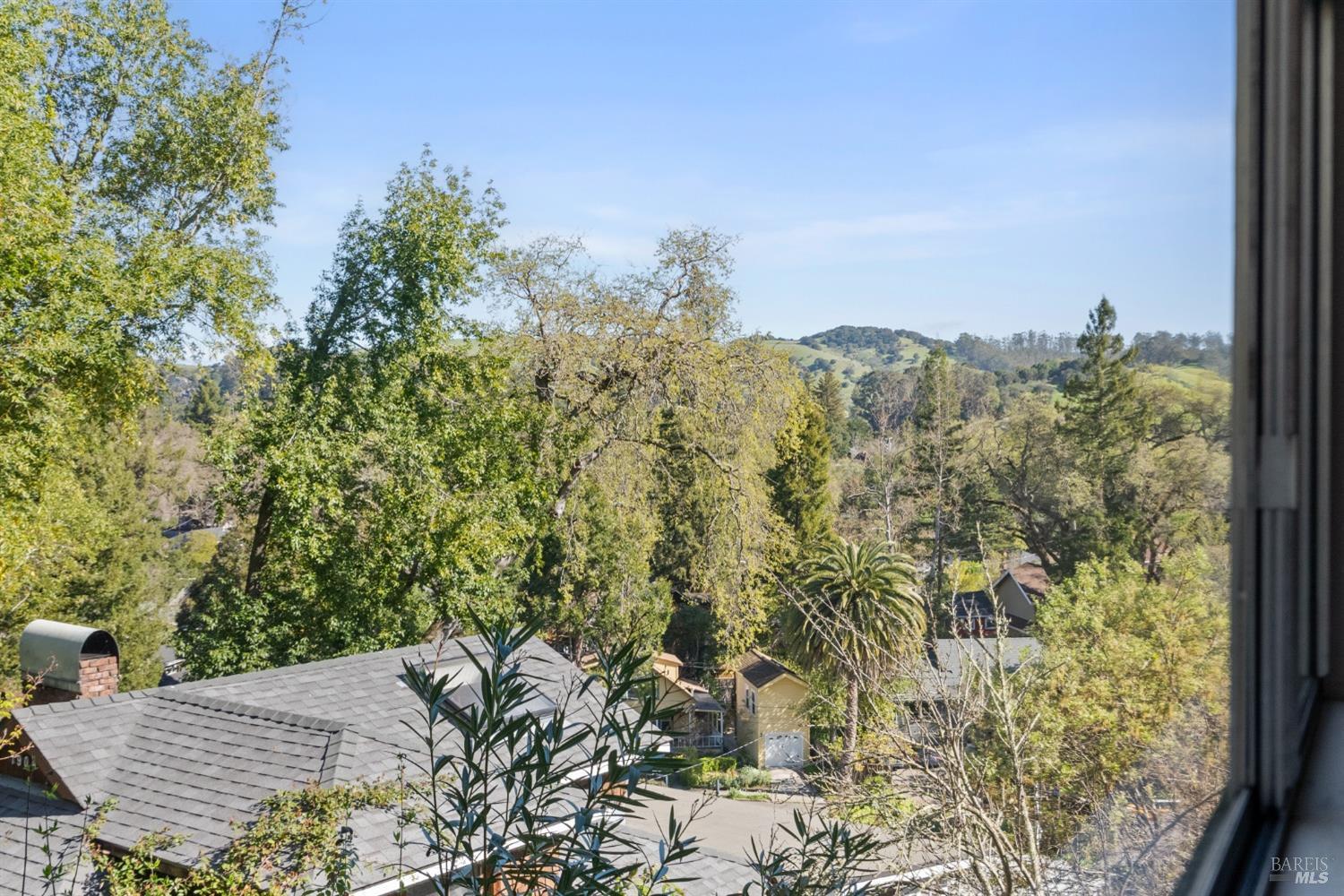 53 Hillside Ave