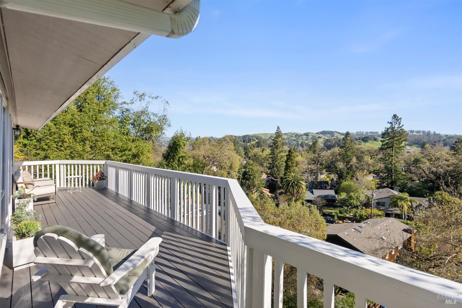 53 Hillside Ave