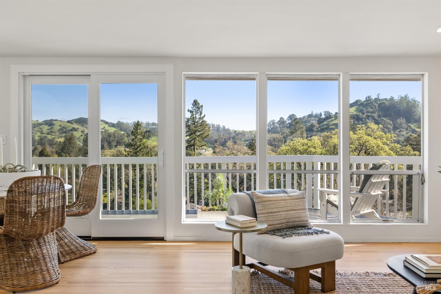 53 Hillside Ave