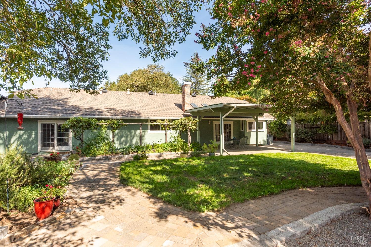 206 Callahan Ln