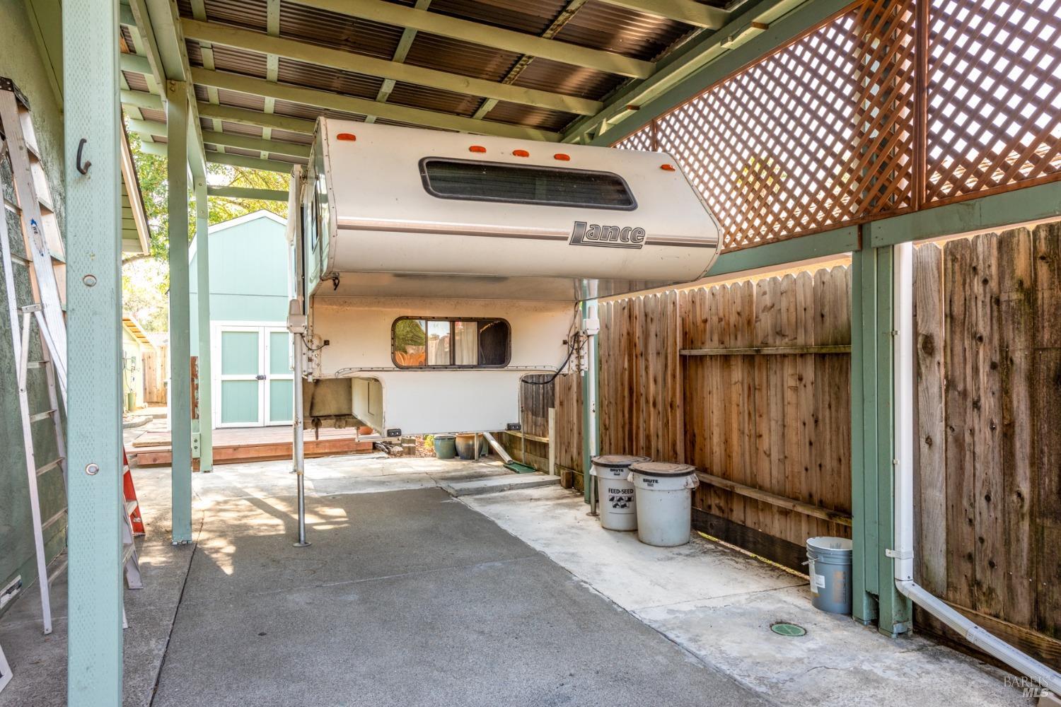 206 Callahan Ln