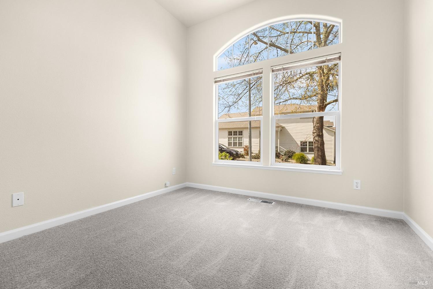 5518 Rainbow Cir