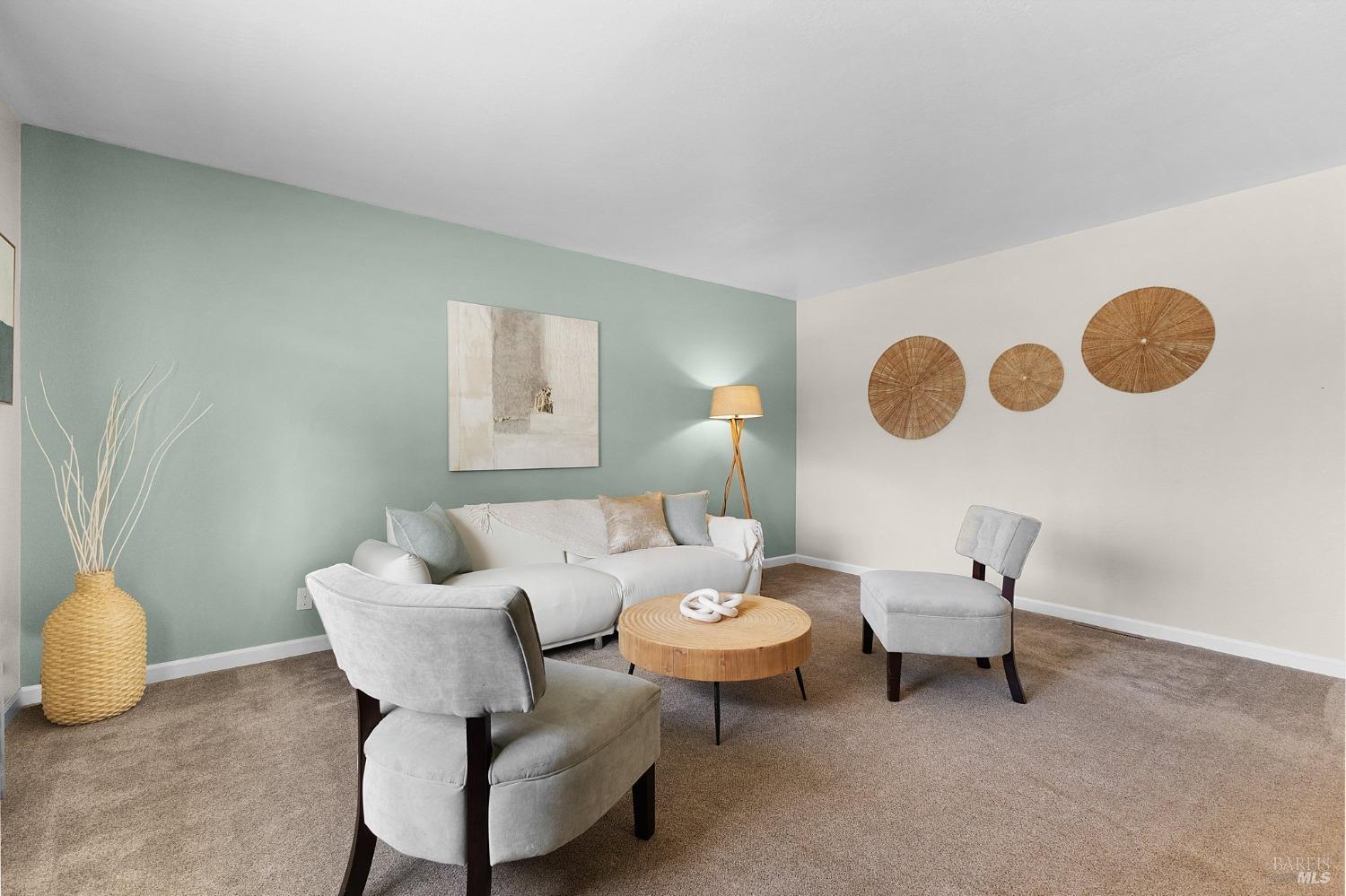 2420 Tamarisk Dr