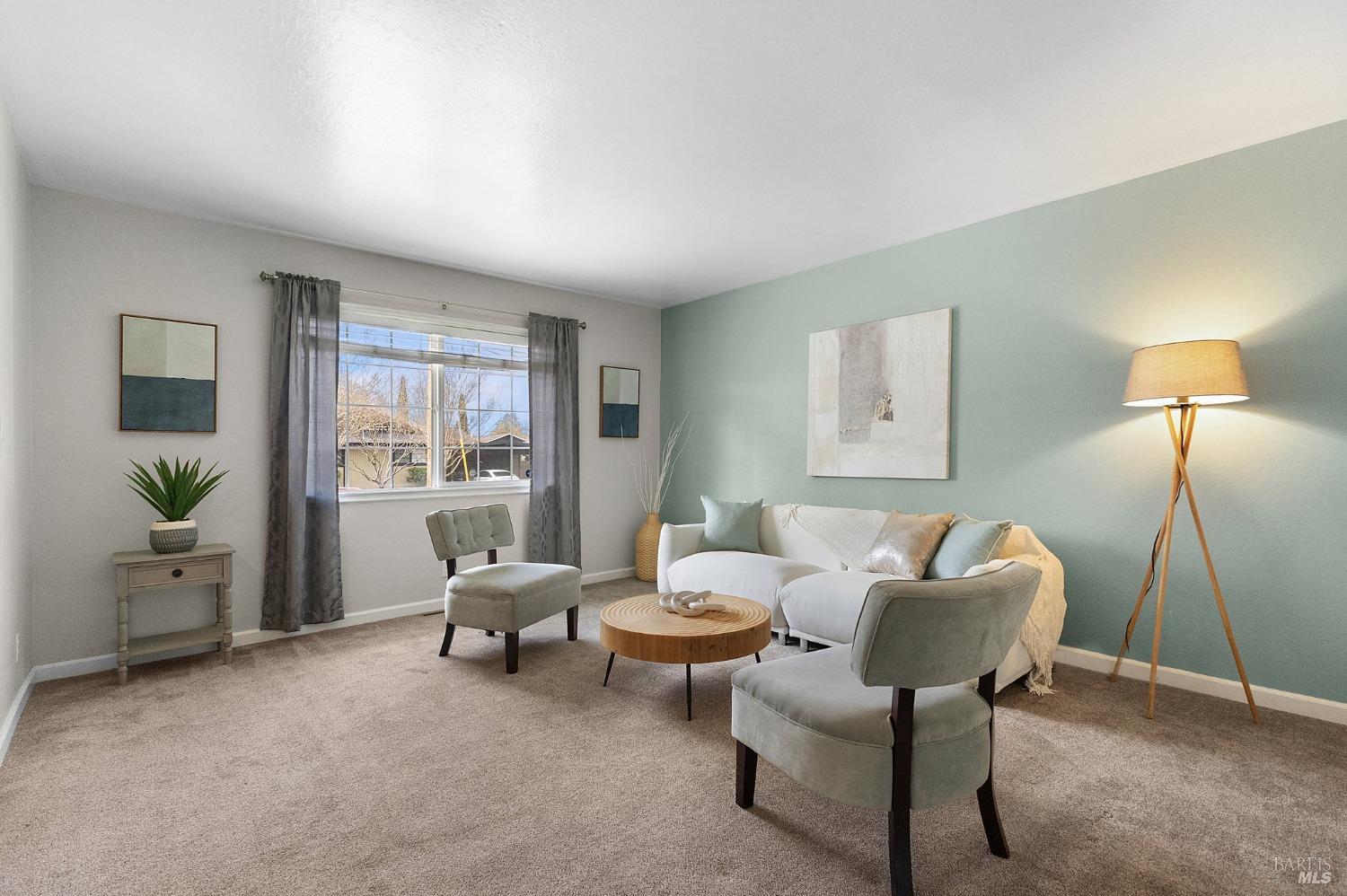 2420 Tamarisk Dr