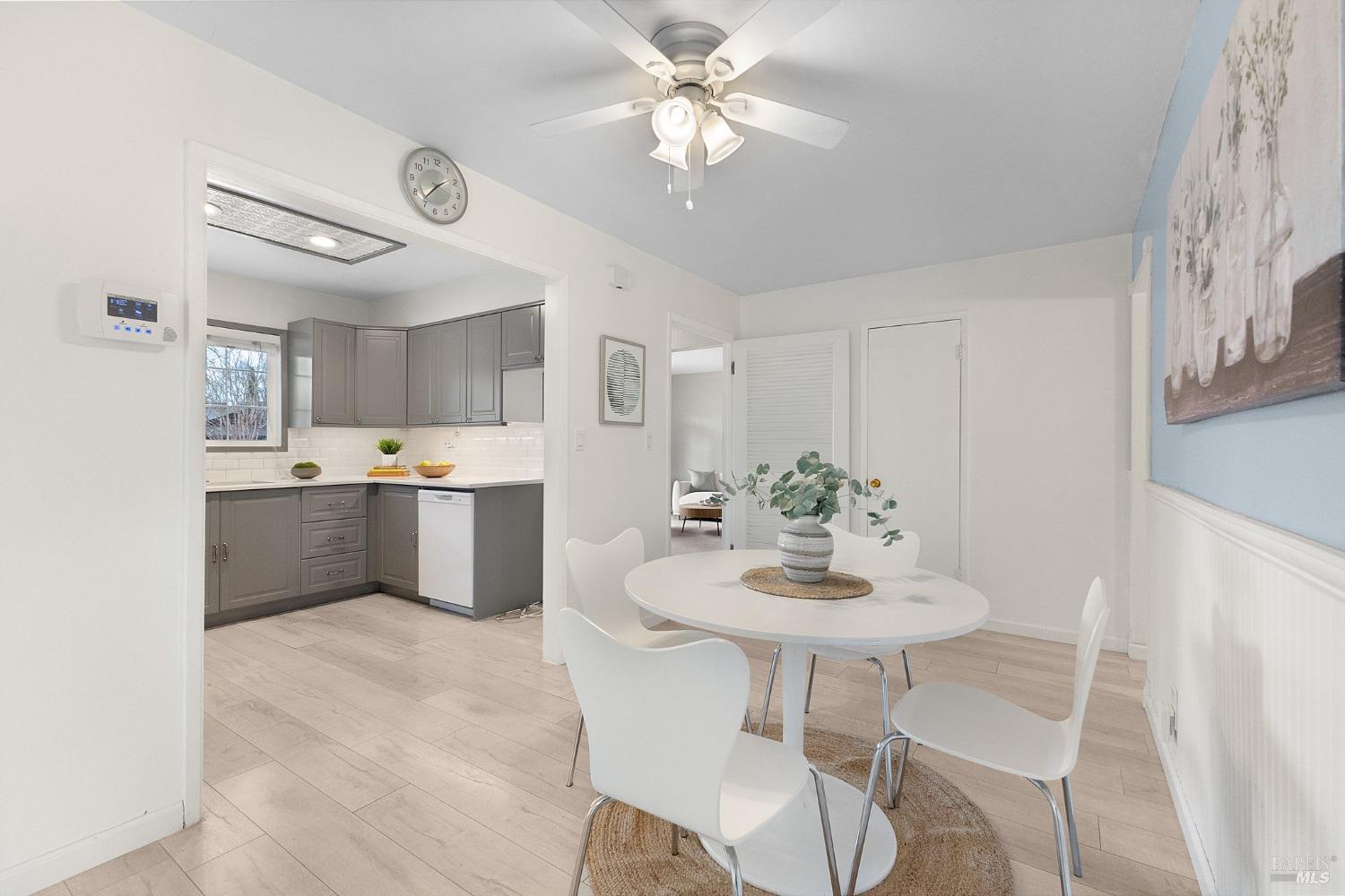 2420 Tamarisk Dr