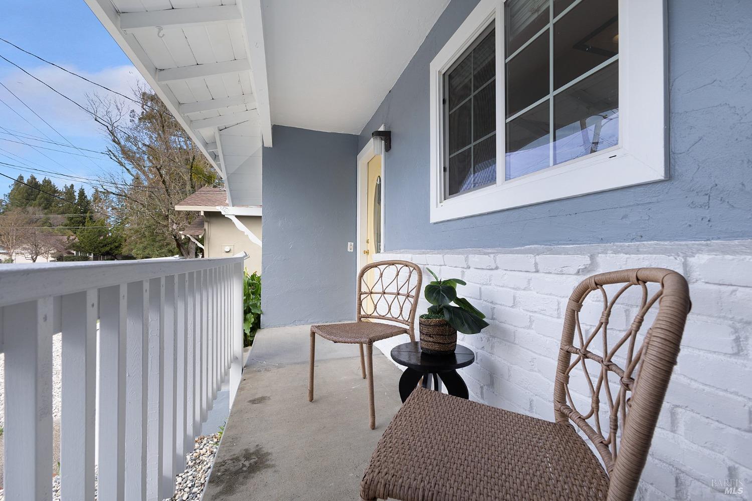 2420 Tamarisk Dr