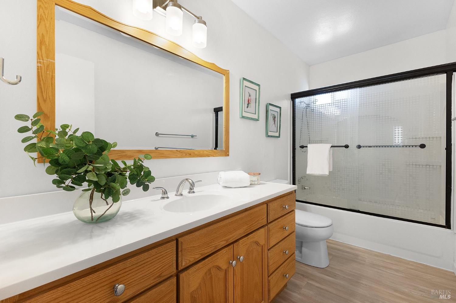 2420 Tamarisk Dr