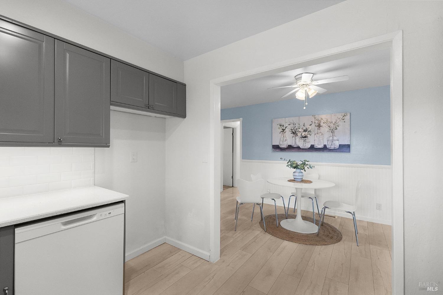 2420 Tamarisk Dr