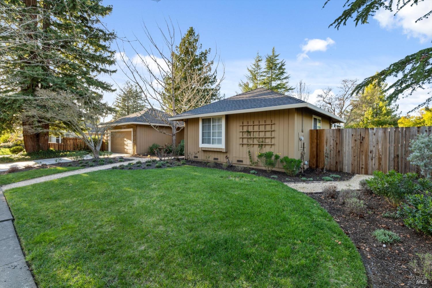 378 Benicia Dr