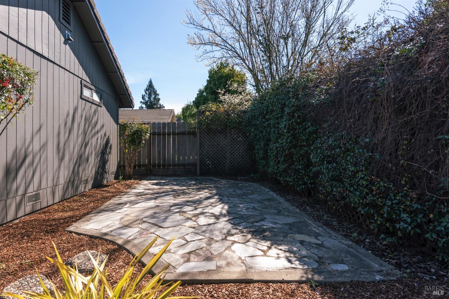 2424 Trower Ct