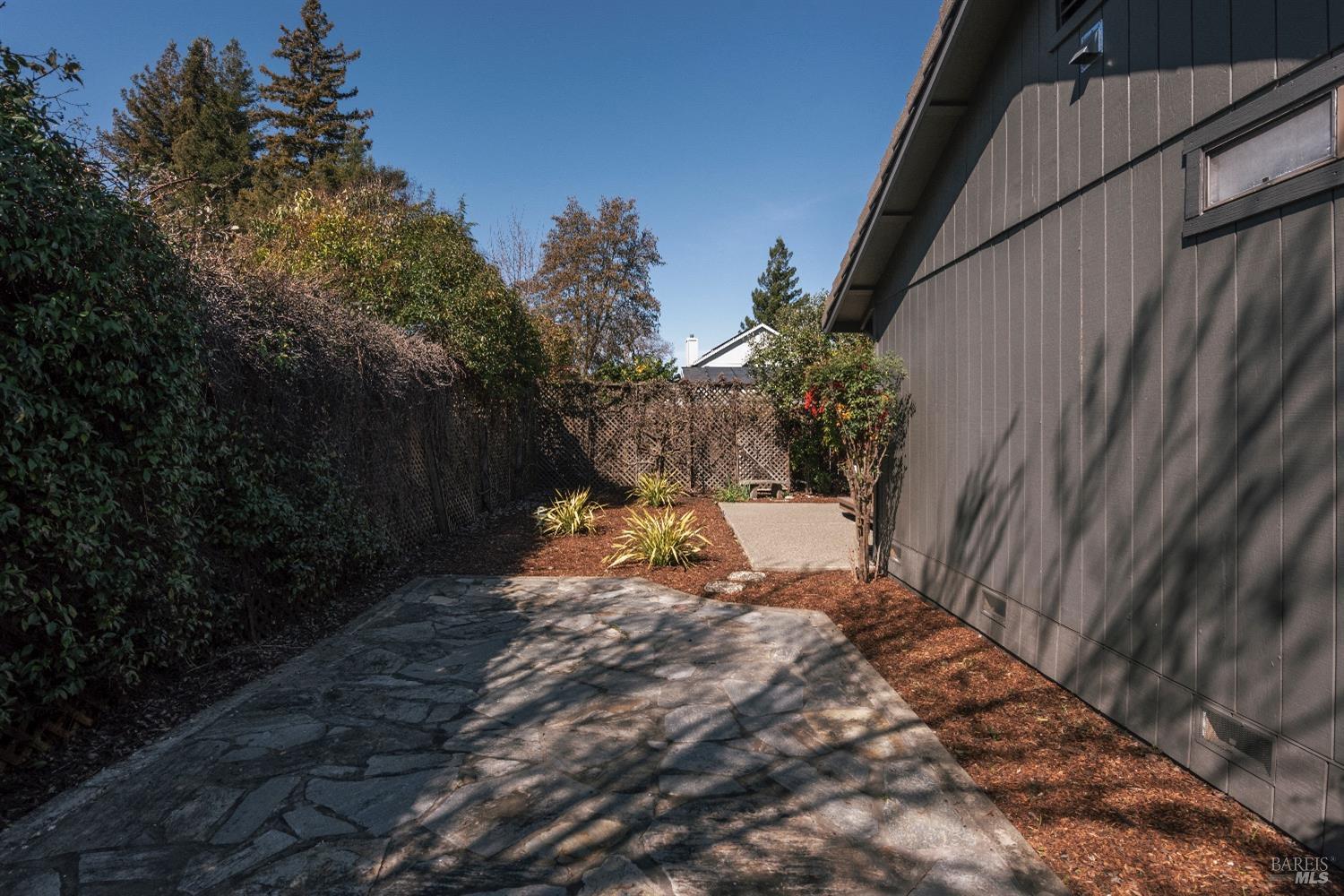 2424 Trower Ct