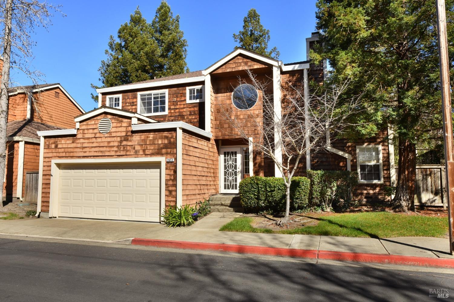 2653 Lago Oaks Dr