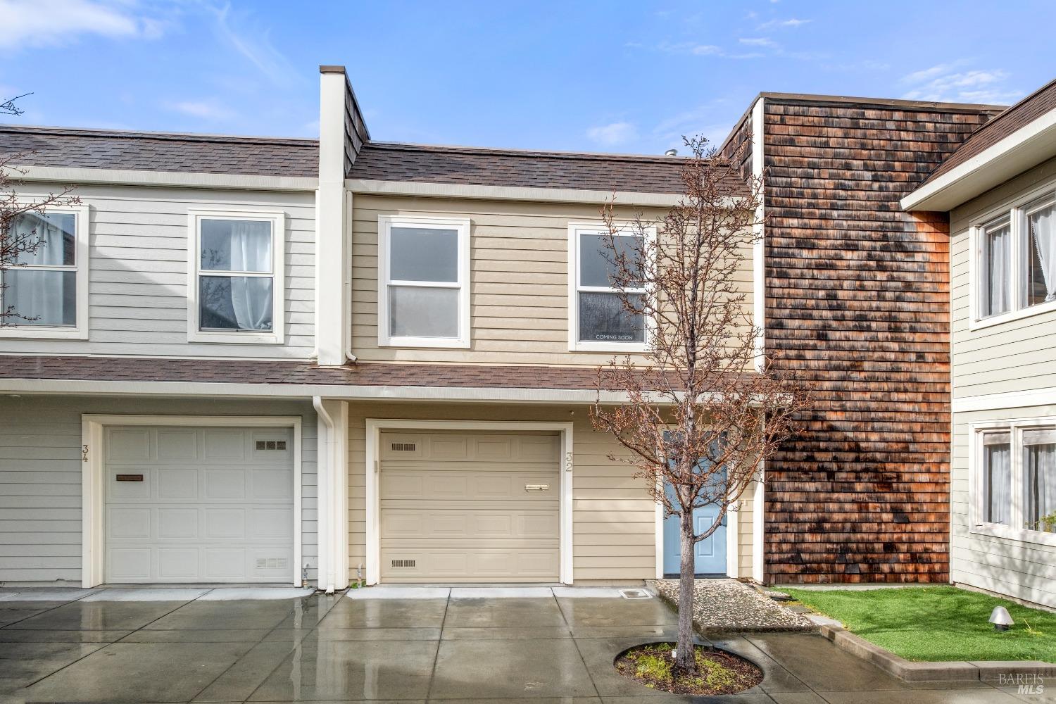 32 Mariner Green Dr