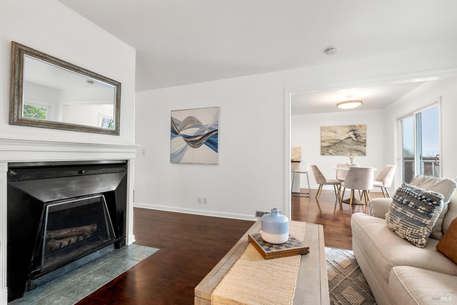 32 Mariner Green Dr