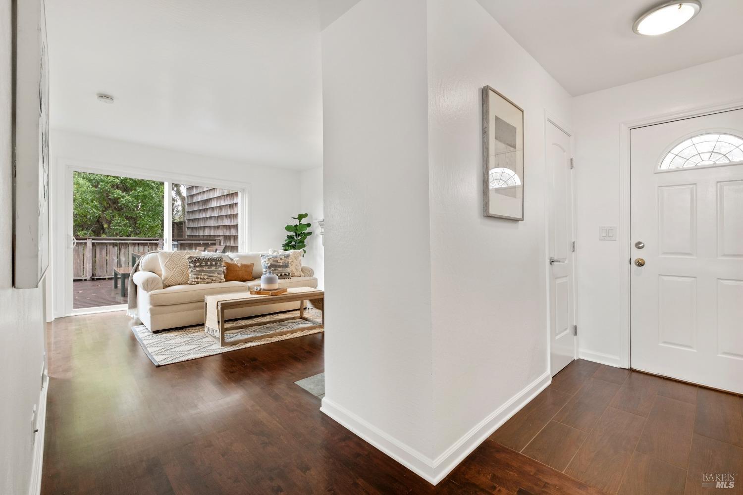 32 Mariner Green Dr