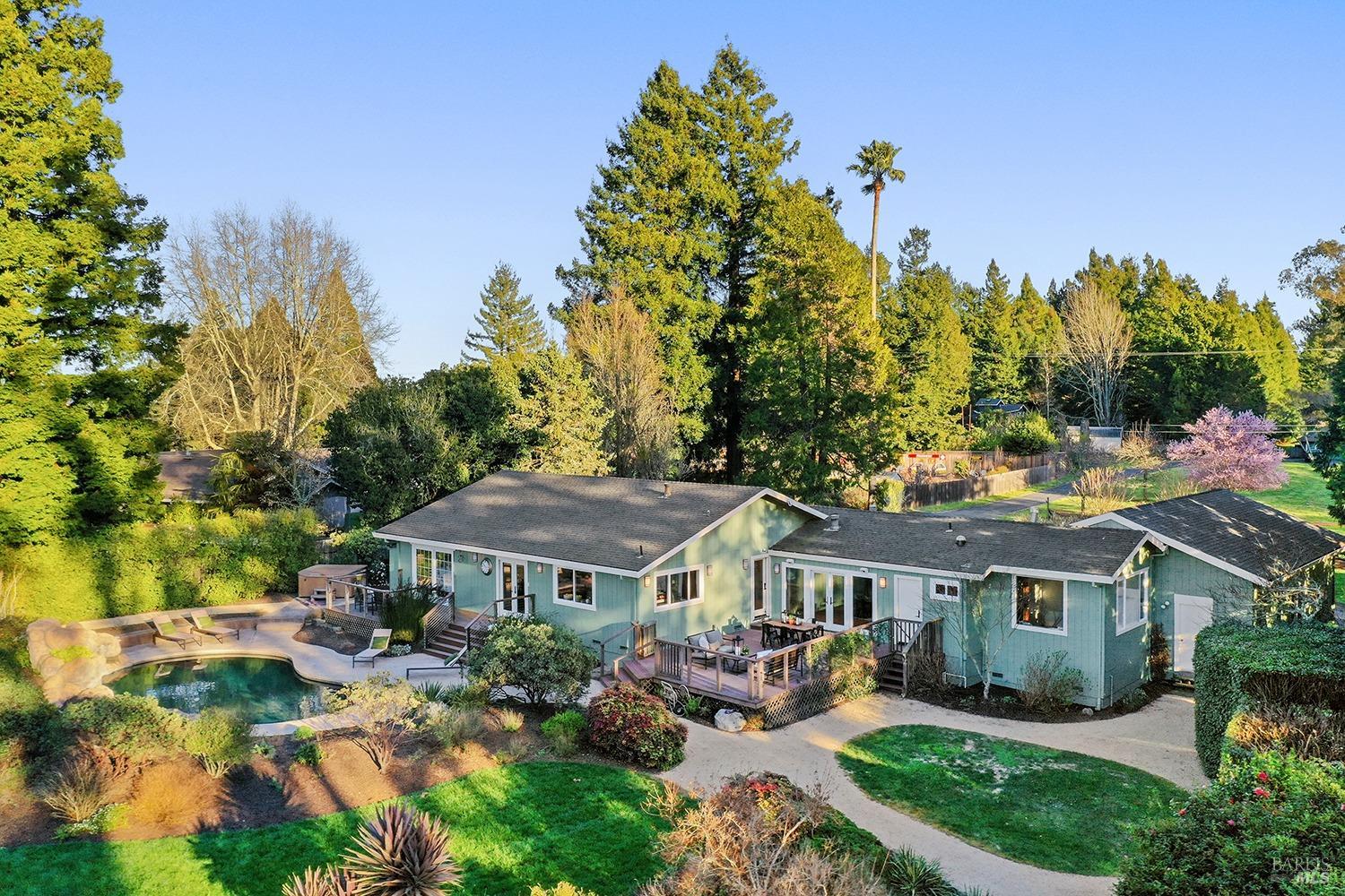 496 Gold Ridge Rd