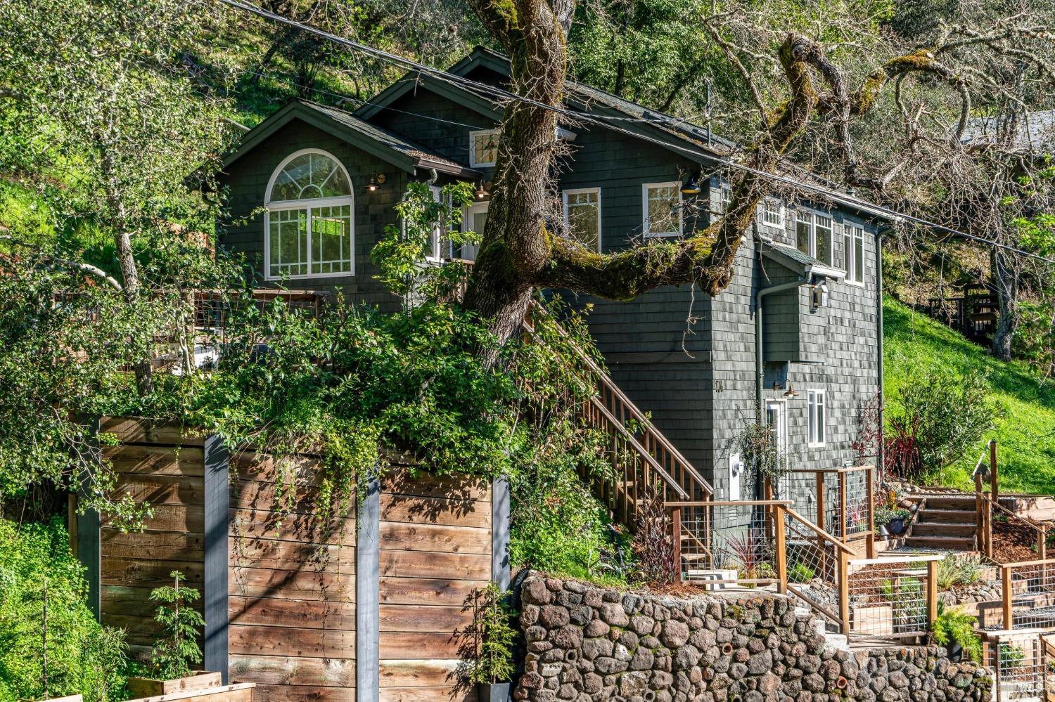 174 Scenic Rd