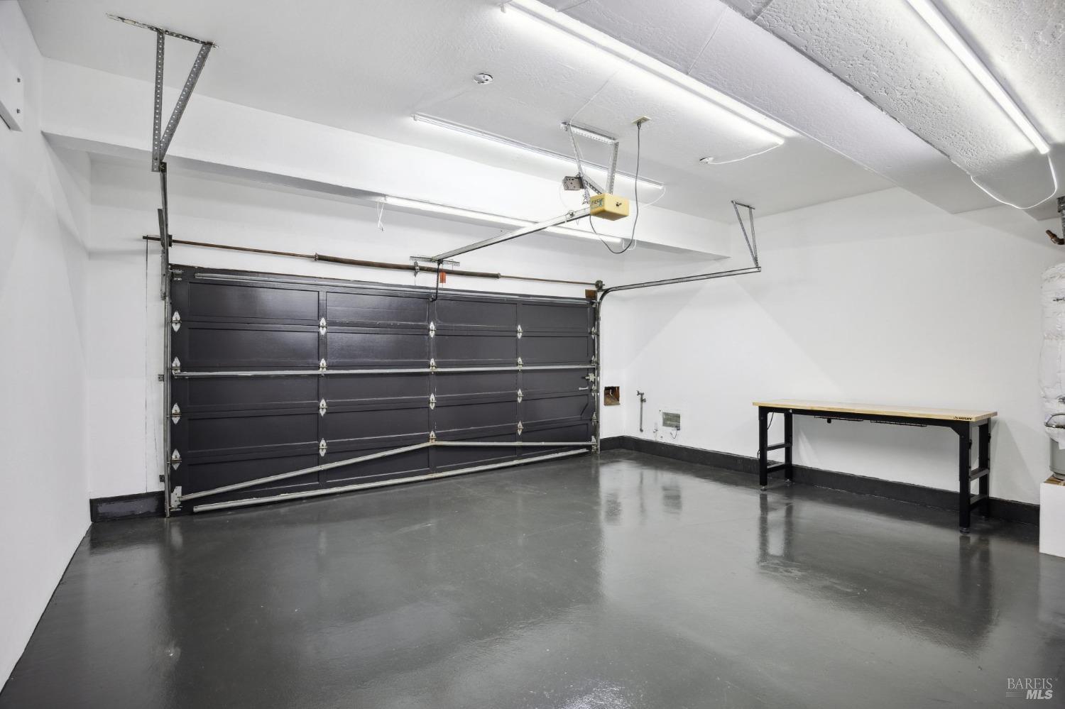115 4th St