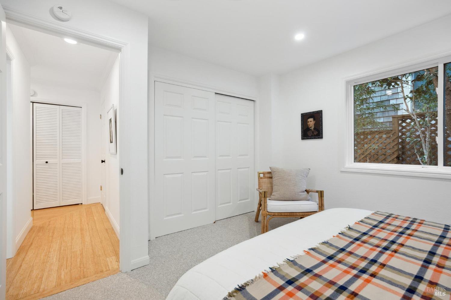 115 4th St