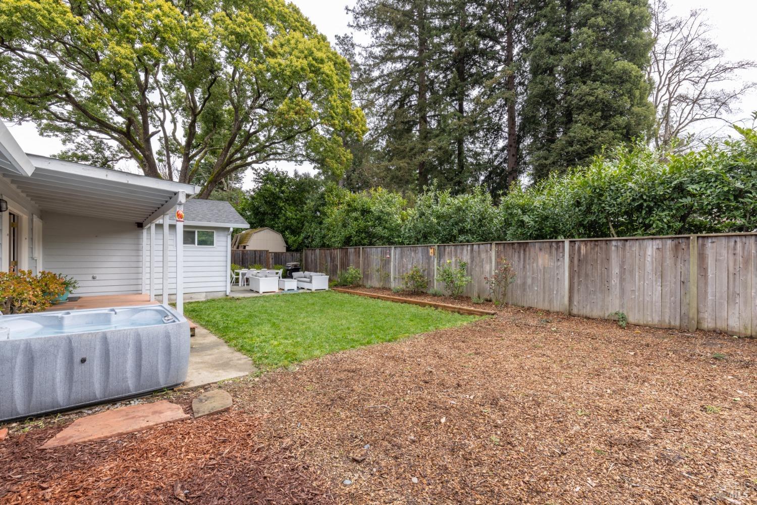 3444 Montgomery Dr